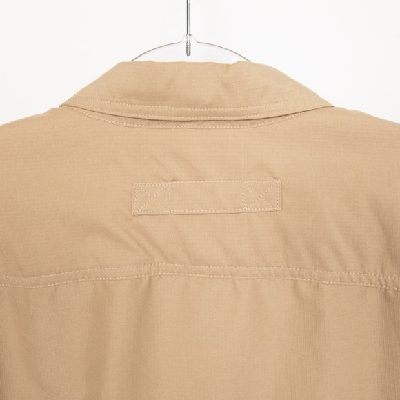 Duluth Trading Co. Button Up Shirt Roll Tab Long Sleeve Relaxed Fit Men Beige - Picture 4 of 12